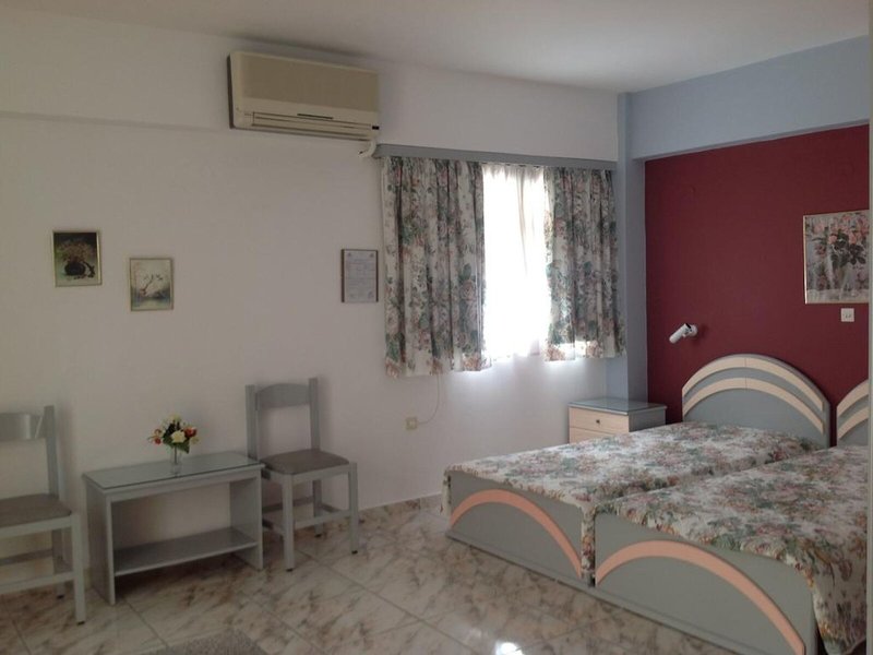 Travlos Studios 36 - Room Example