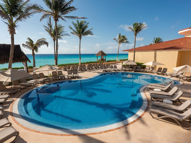 GR Solaris Cancun 14