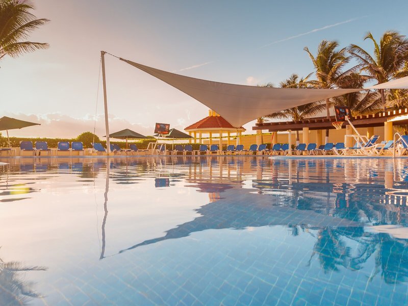 GR Solaris Cancun 18