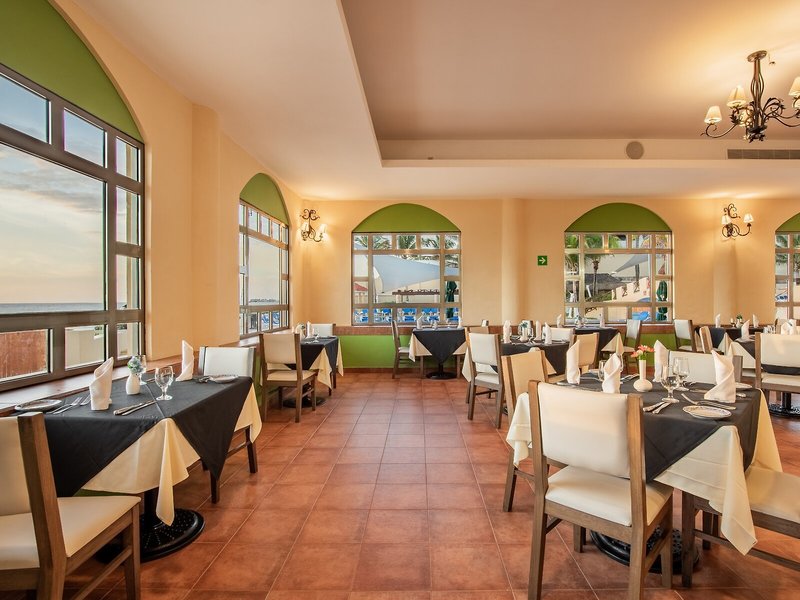 GR Solaris Cancun 27