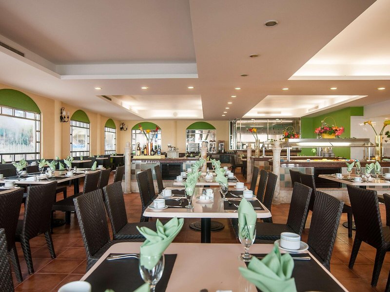 GR Solaris Cancun 28