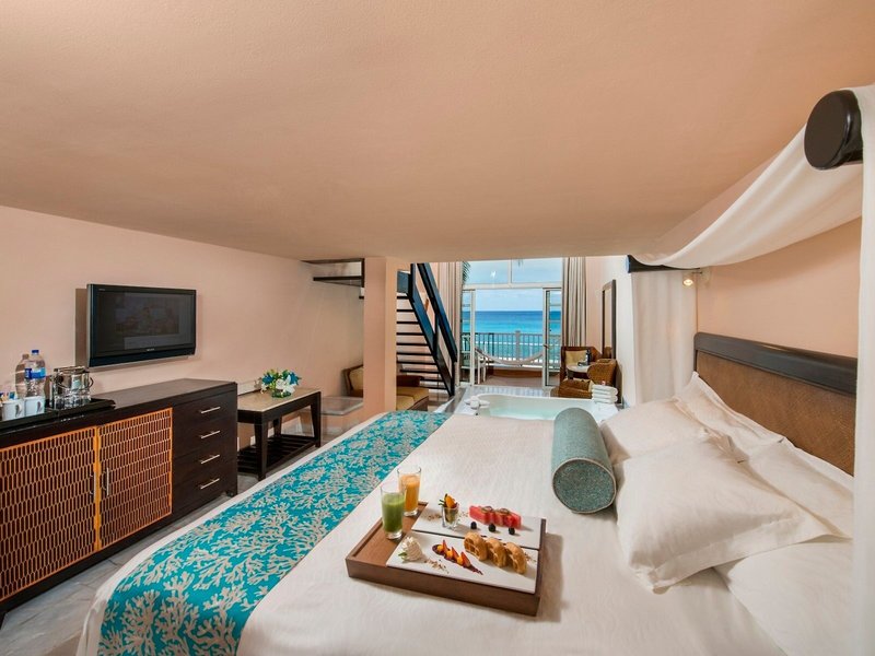 Cozumel Palace 45