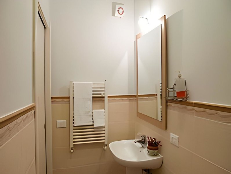 B & B Vado al Massimo 4 - Bathroom Example
