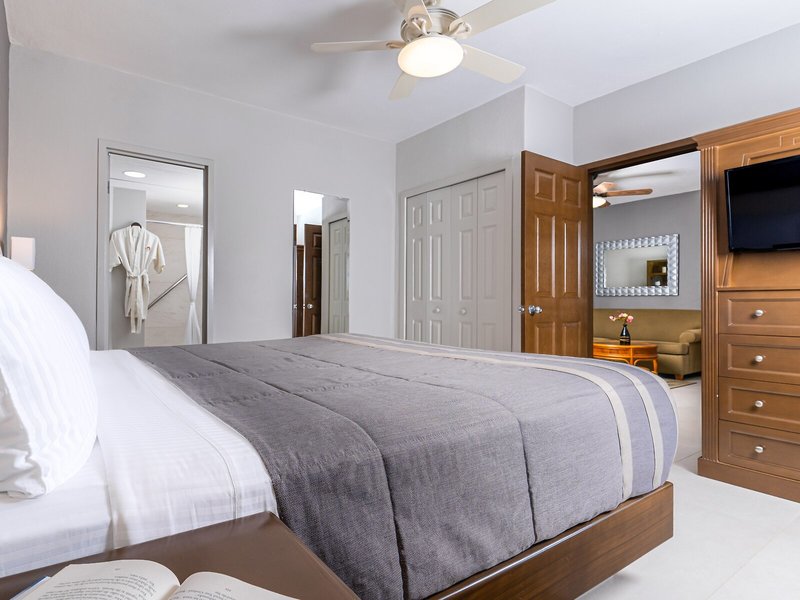 Paradise Village Beach Resort 32