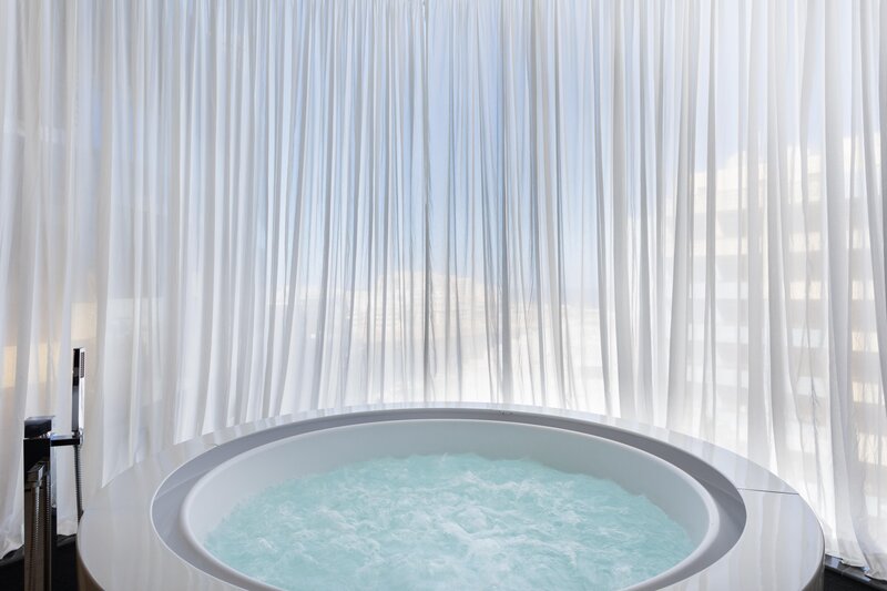 Hugo’s Boutique Hotel 10