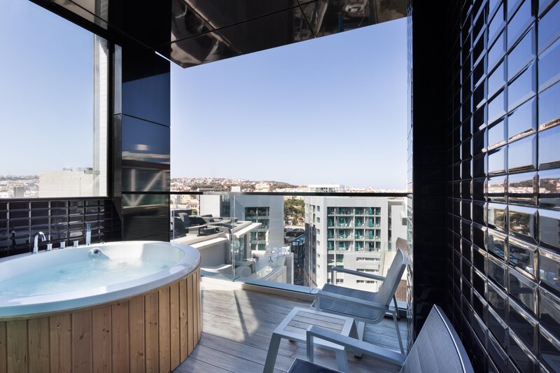 Hugo’s Boutique Hotel 11