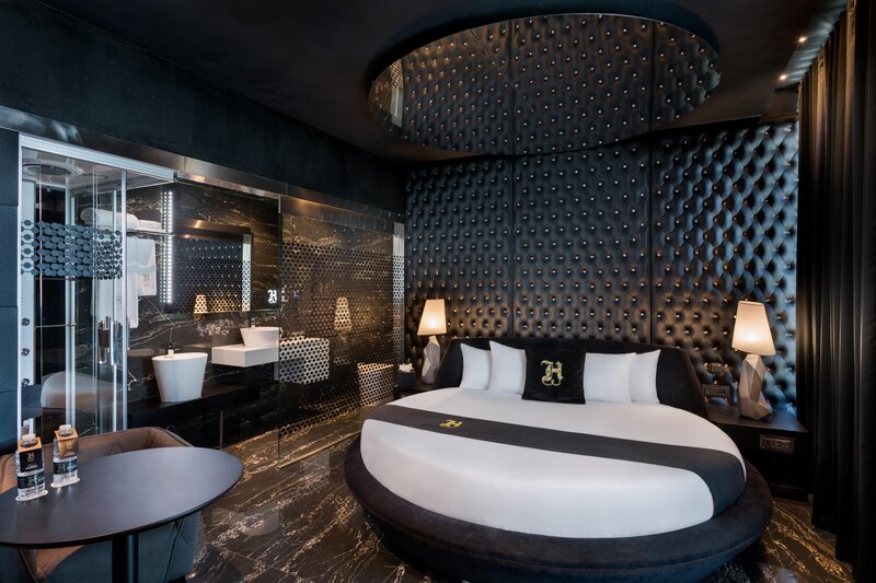Hugo’s Boutique Hotel 17