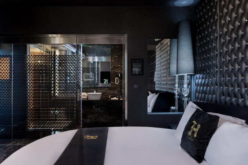 Hugo’s Boutique Hotel 26