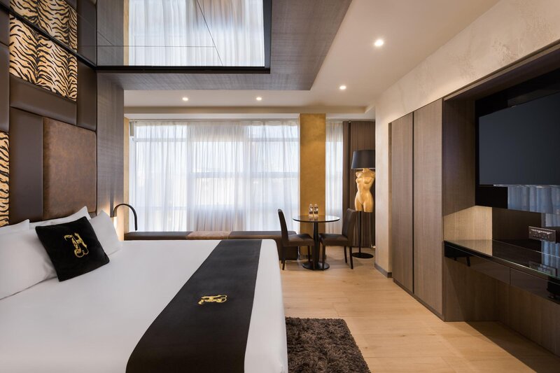 Hugo’s Boutique Hotel 28