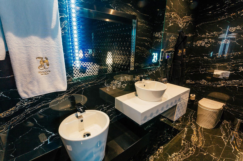 Hugo’s Boutique Hotel 35