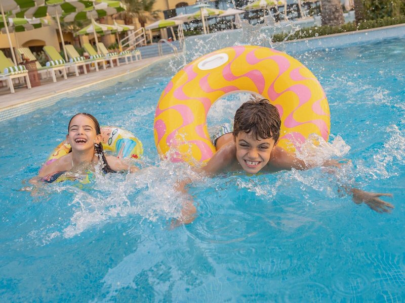 Pullman Resort Al Marjan Island 15