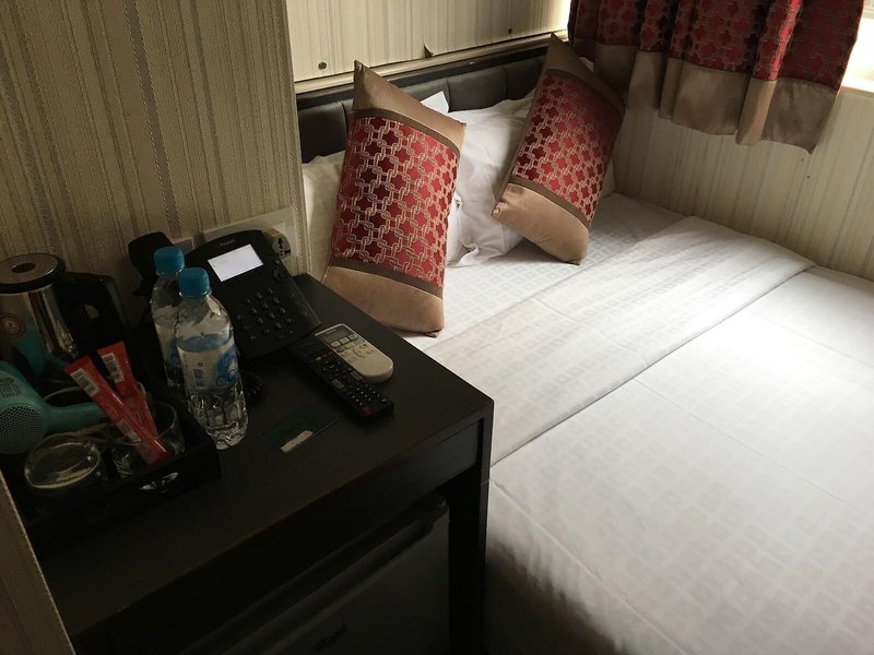 Seasons Hotel - Kowloon 2