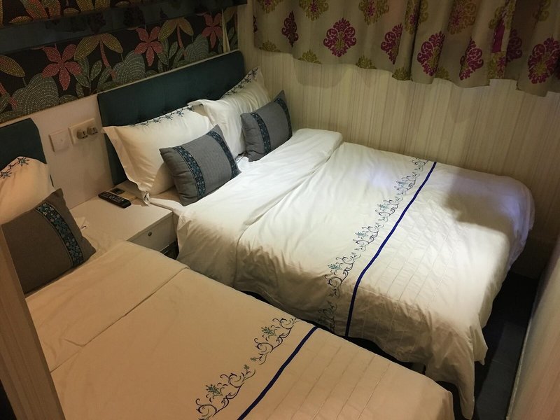 Seasons Hotel - Kowloon 11