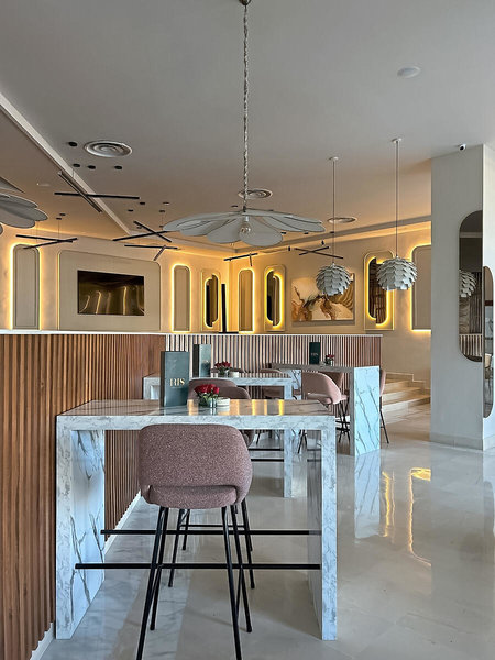 El Mouradi Gammarth 10