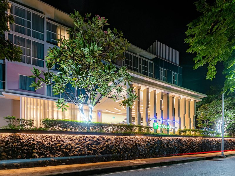 Holiday Inn Express Baruna