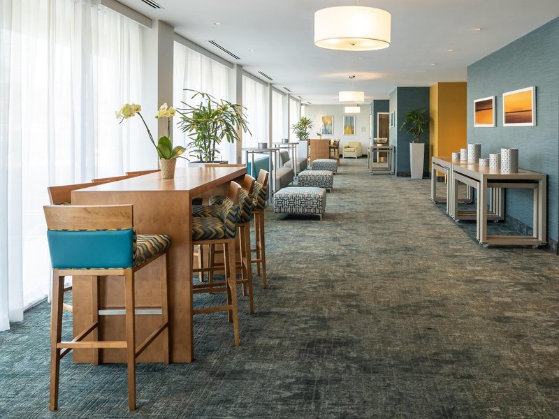 DoubleTree by Hilton Miami North I-95 3