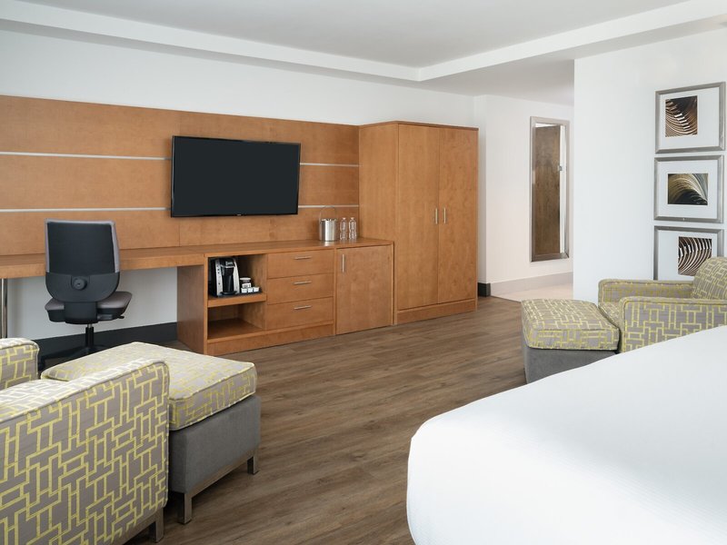 DoubleTree by Hilton Miami North I-95 22
