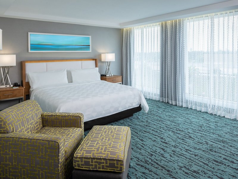 DoubleTree by Hilton Miami North I-95 23