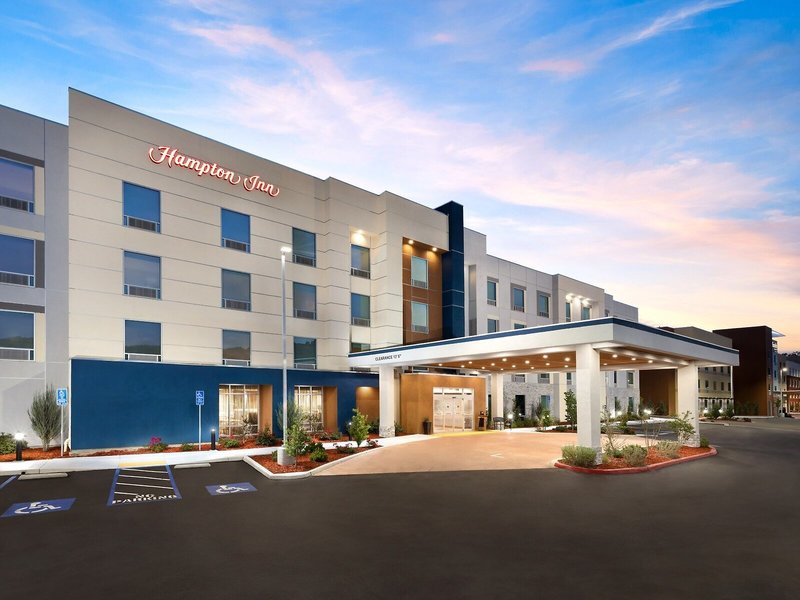 Holiday Inn Express & Suites Oakhurst-Yosemite Park Area