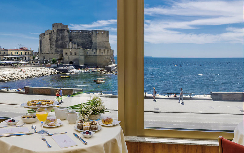 Royal Continental 11