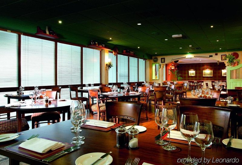Macdonald Forest Hills 1