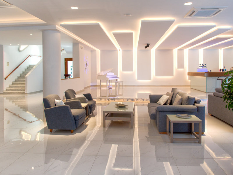 Mediterranean Beach Resort 7