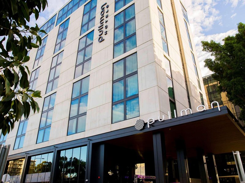 Pullman Sydney Airport 2