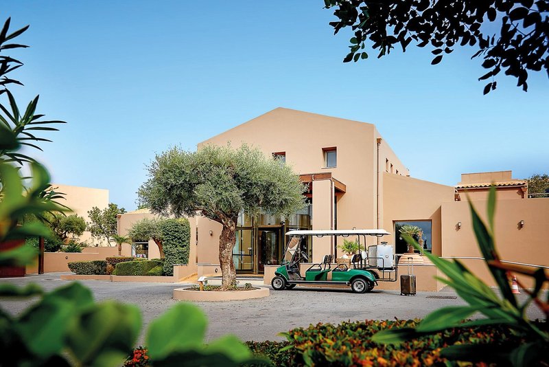 Village Heights Golf Resort 10