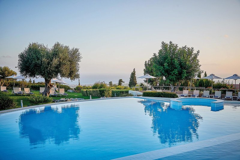 Village Heights Golf Resort 23
