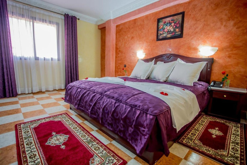 Hotel Les Ambassadeurs 7