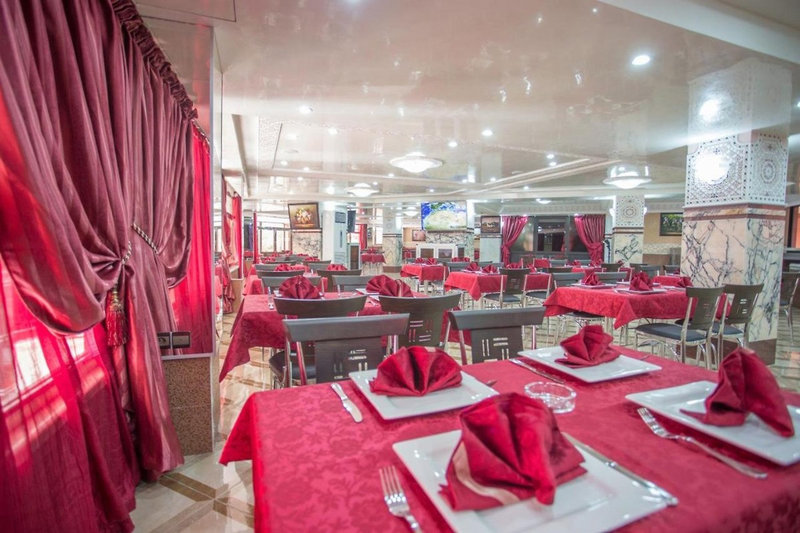 Hotel Les Ambassadeurs 8
