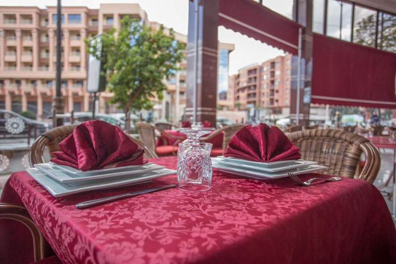 Hotel Les Ambassadeurs 9