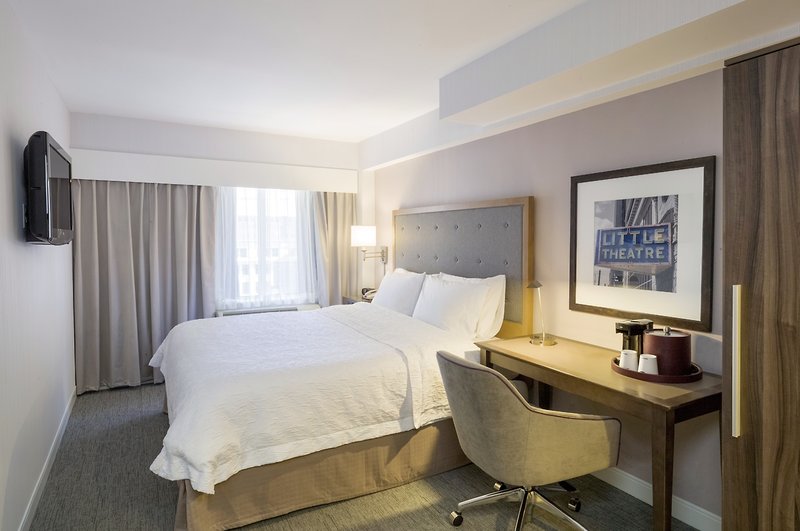 Hampton Inn Manhattan Madison Square Garden 2