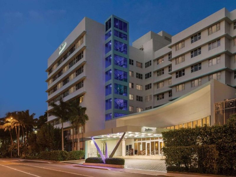 Radisson Resort Miami Beach 5