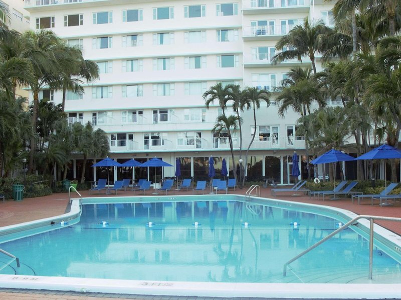 Radisson Resort Miami Beach 9