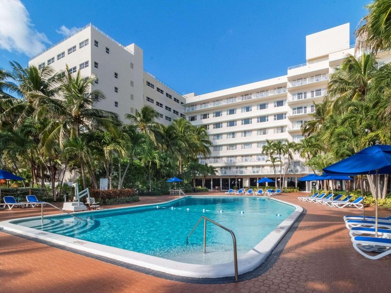 Radisson Resort Miami Beach 14