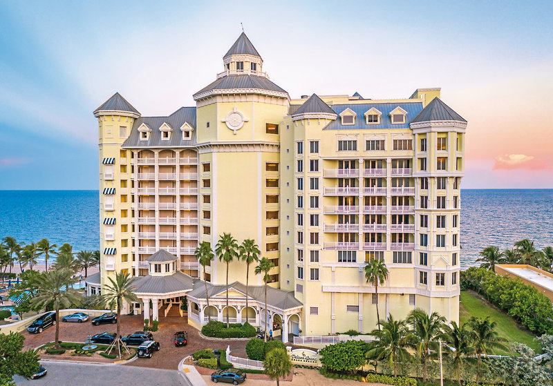 Pelican Grand Beach Resort