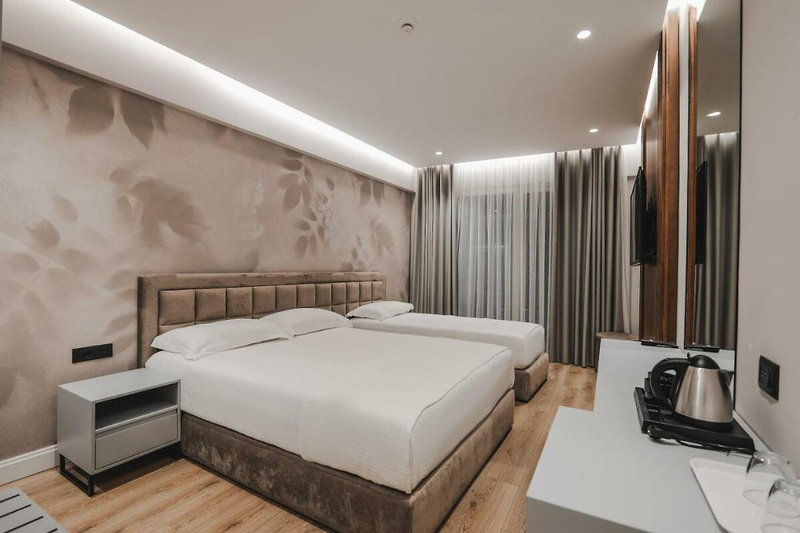 Hotel Oasis 16