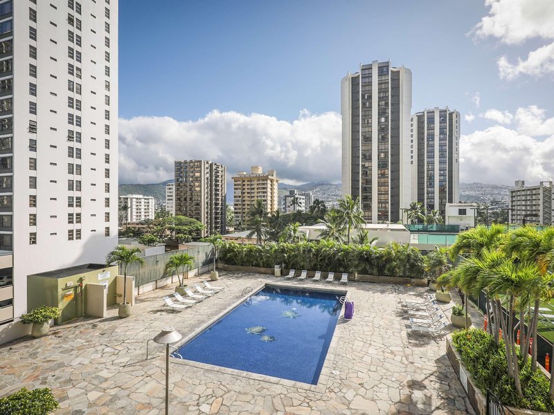 Aston Waikiki Sunset 10