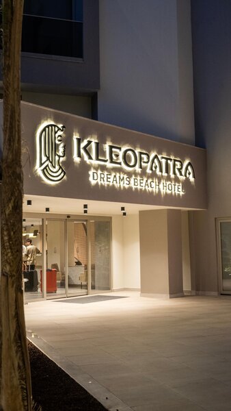 Kleopatra Dreams Beach 75