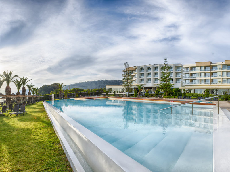 Ixian Grand & All Suites 1 - Exterior