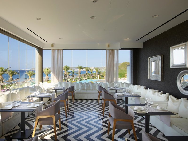 Ixian Grand & All Suites 19 - Restaurant