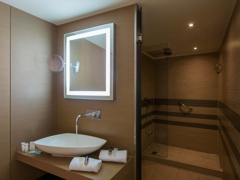 Ixian Grand & All Suites 28 - Room Example