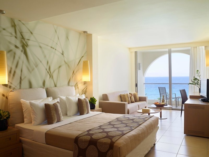 Ixian Grand & All Suites 29 - Room Example