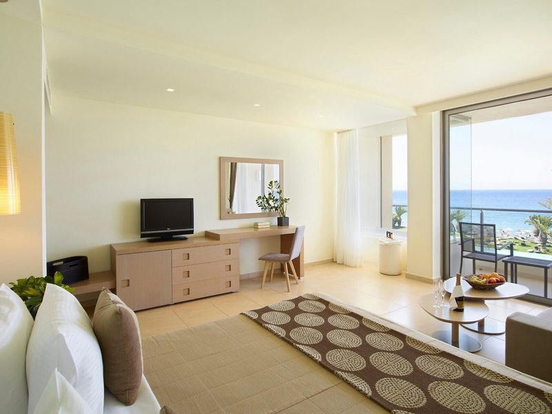 Ixian Grand & All Suites 38 - Room Example
