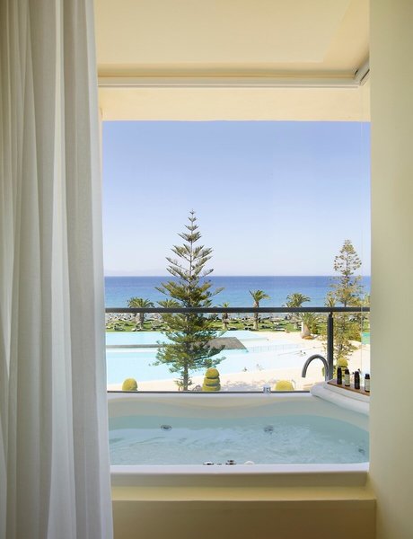 Ixian Grand & All Suites 40 - Room Example