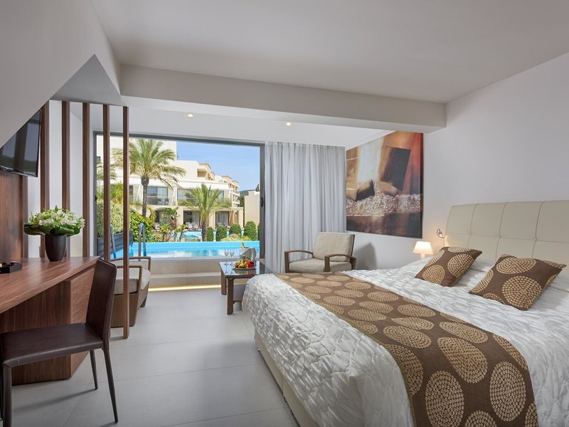 Ixian Grand & All Suites 46 - Room Example