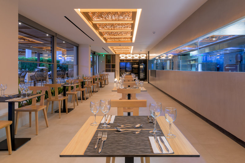 The Ixian Grand & All Suites 6