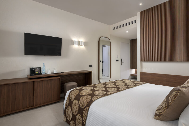 The Ixian Grand & All Suites 15