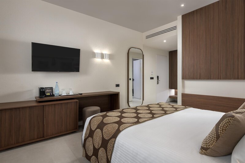 The Ixian Grand & All Suites 71